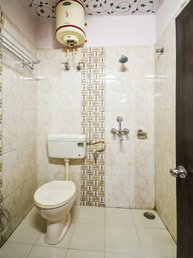 Oyo 48665 Kesar Palace Amer Luaran gambar